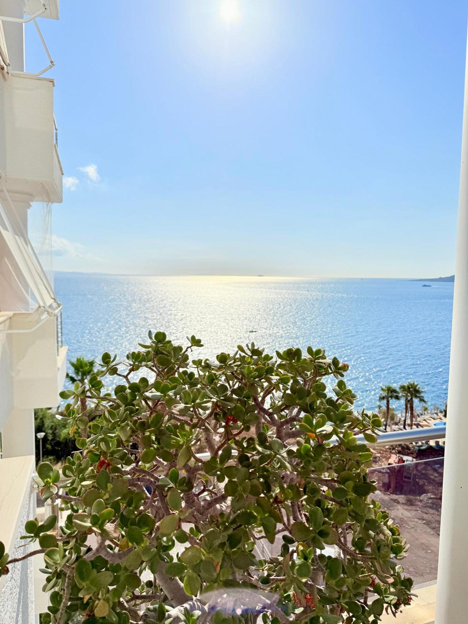 Limani Deluxe Apartments Sarandë Esterno foto