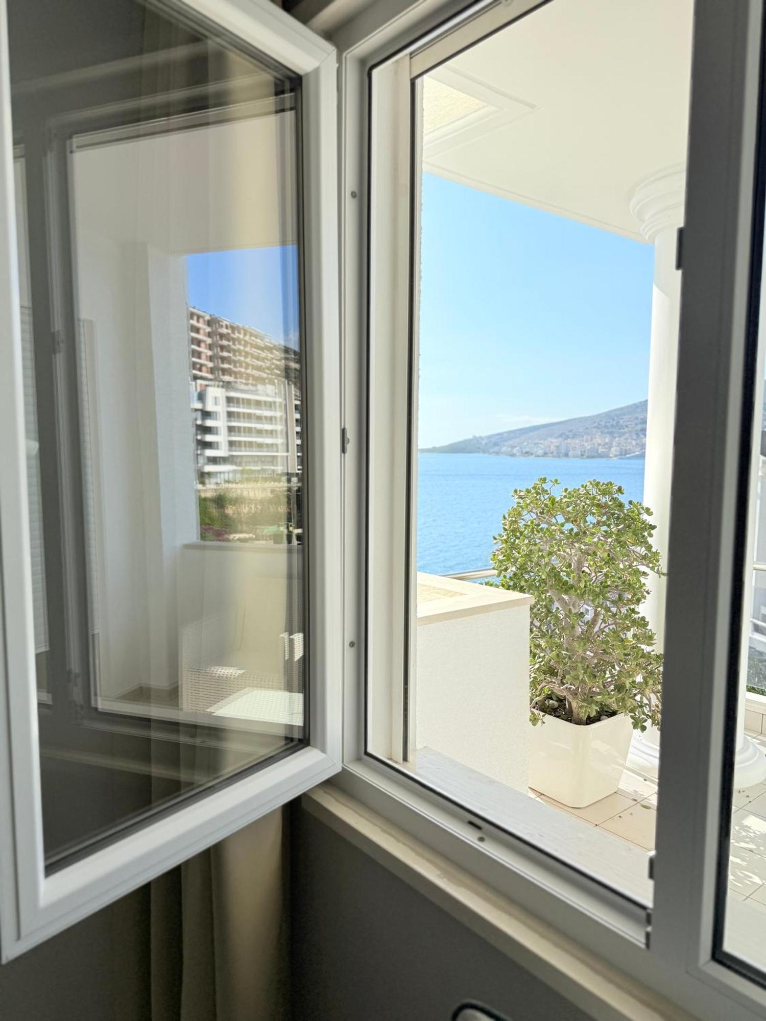 Limani Deluxe Apartments Sarandë Esterno foto